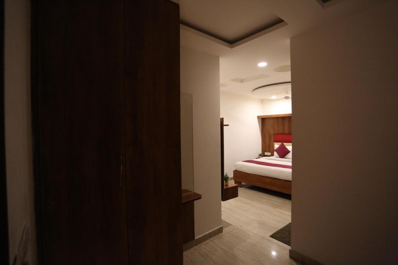 Hotel Sm Suits Near Delhi Airport-Unit By Grand Urban Luxury New Delhi Eksteriør billede