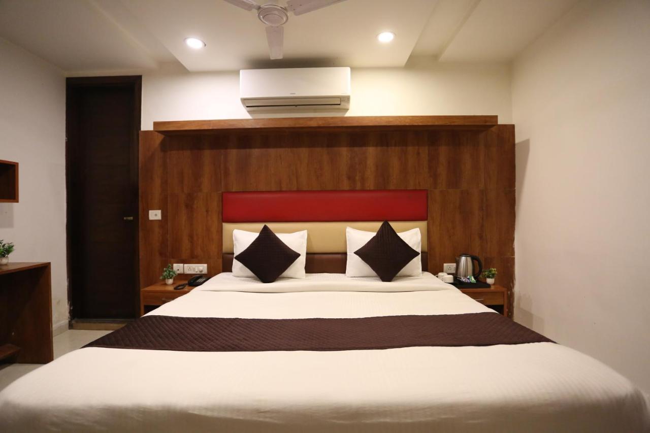 Hotel Sm Suits Near Delhi Airport-Unit By Grand Urban Luxury New Delhi Eksteriør billede