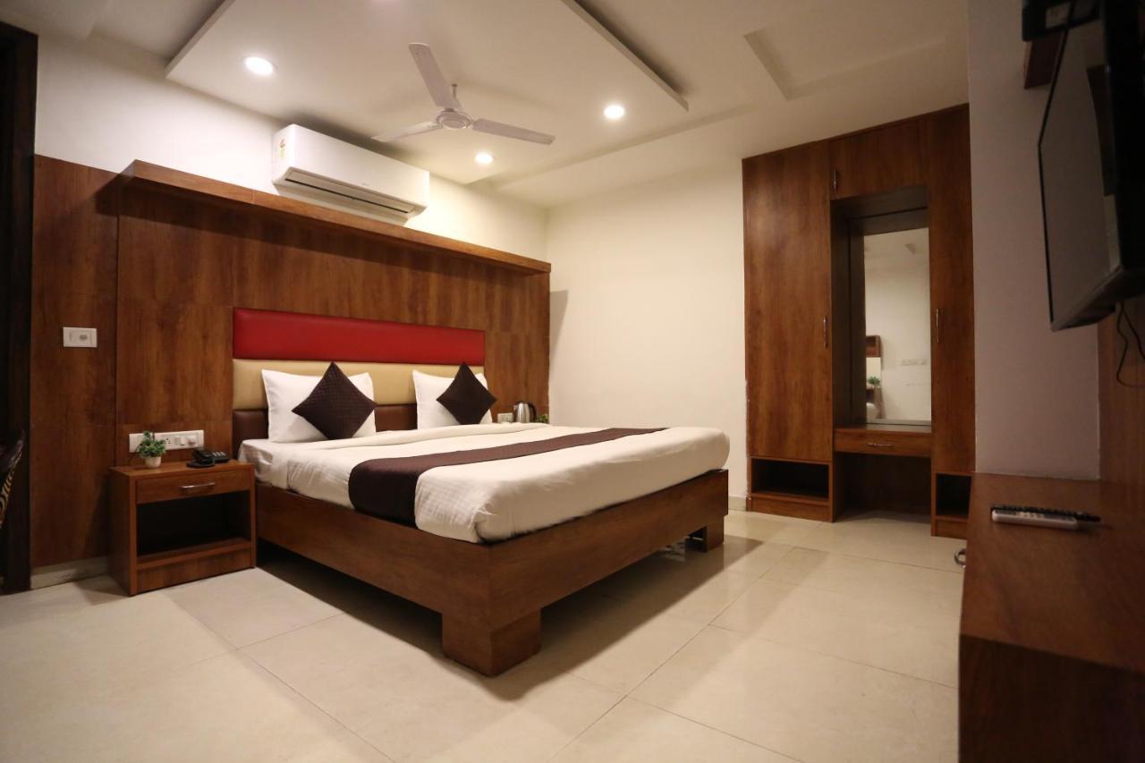Hotel Sm Suits Near Delhi Airport-Unit By Grand Urban Luxury New Delhi Eksteriør billede