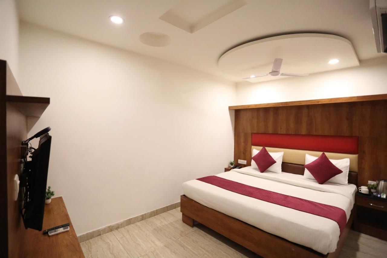Hotel Sm Suits Near Delhi Airport-Unit By Grand Urban Luxury New Delhi Eksteriør billede