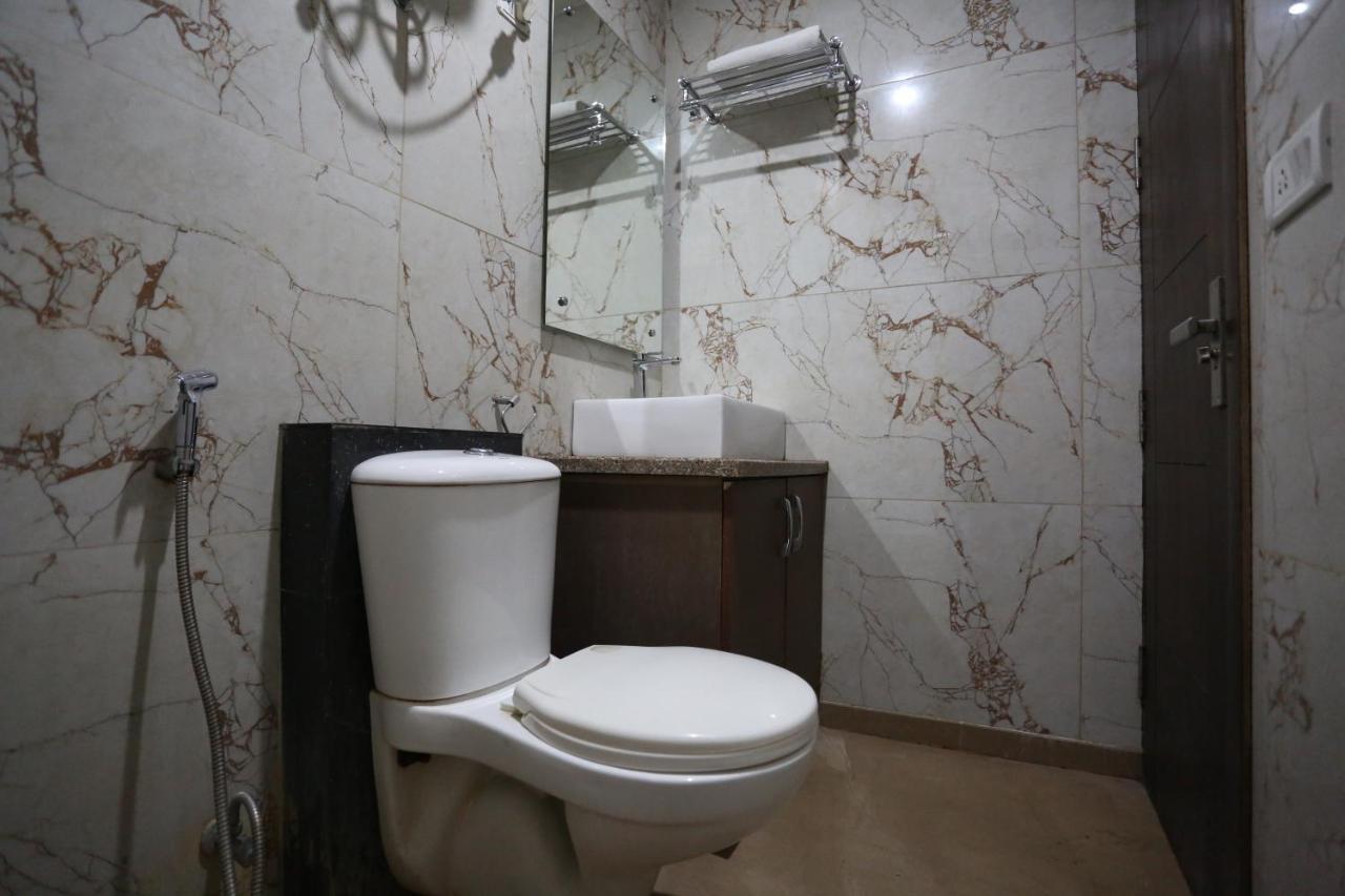 Hotel Sm Suits Near Delhi Airport-Unit By Grand Urban Luxury New Delhi Eksteriør billede