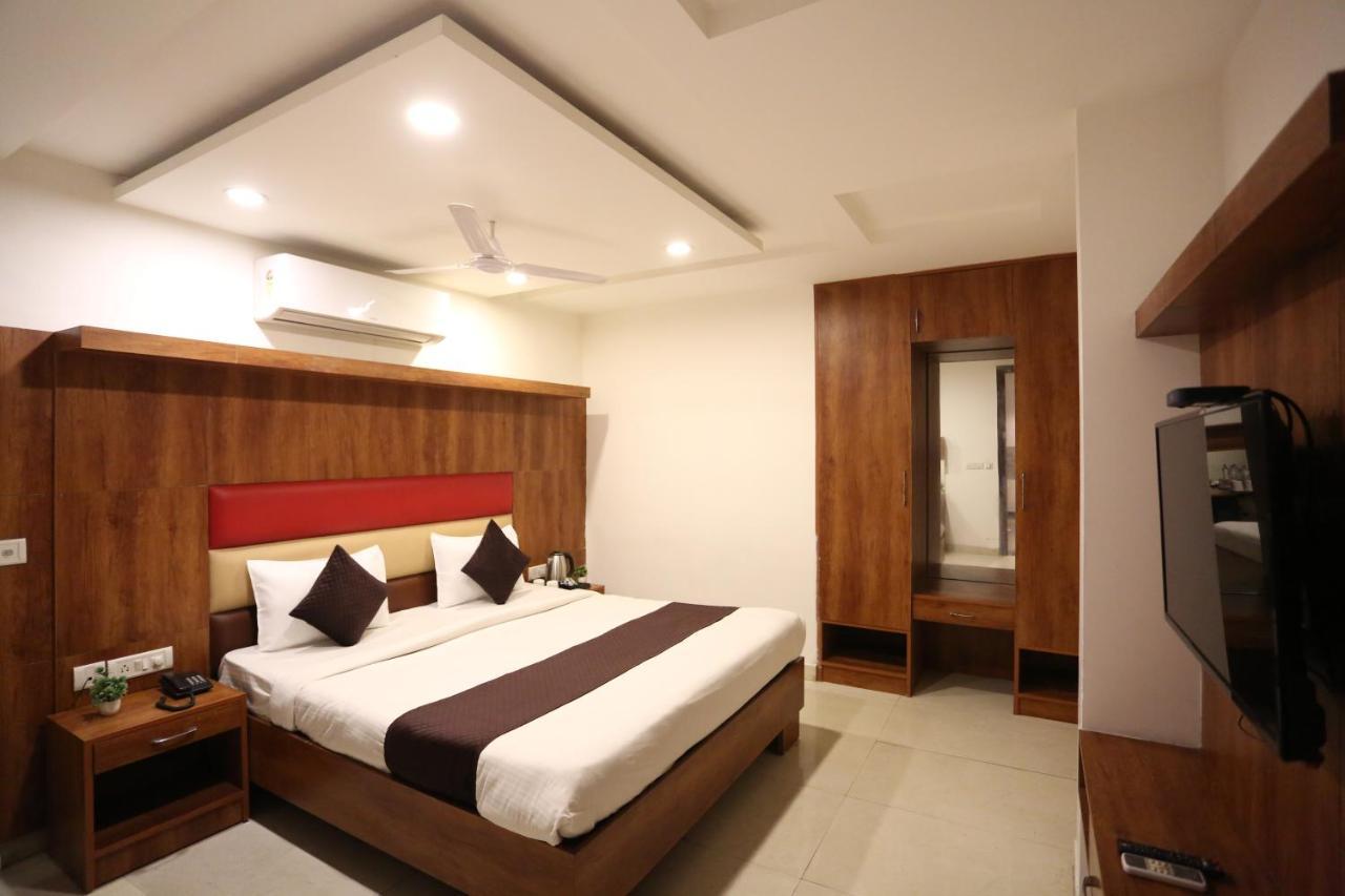Hotel Sm Suits Near Delhi Airport-Unit By Grand Urban Luxury New Delhi Eksteriør billede